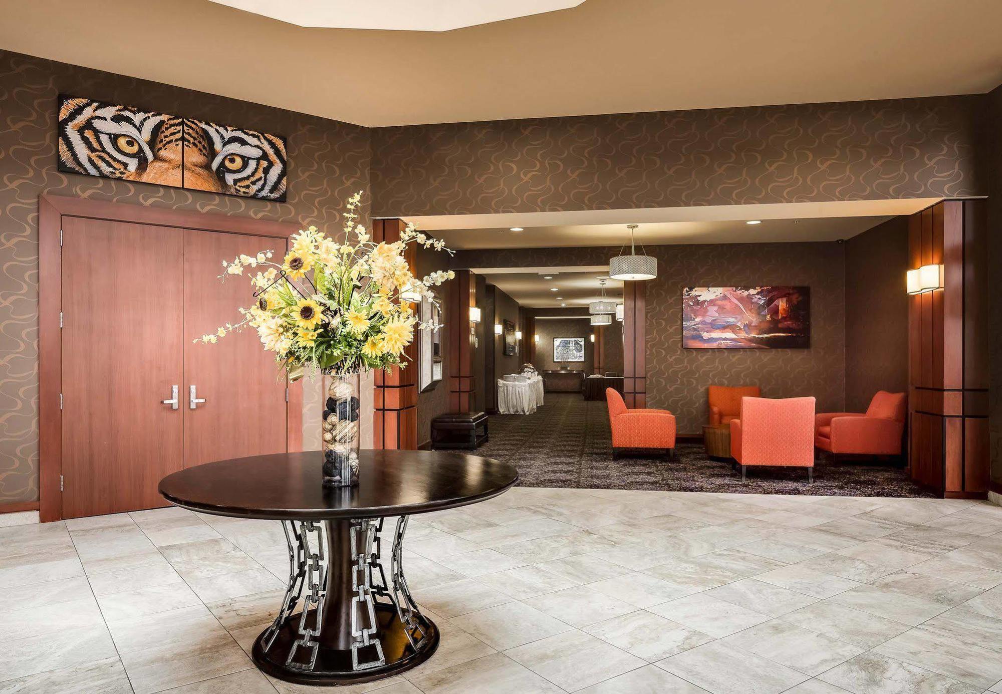 Courtyard By Marriott Columbia Hotel Exterior photo